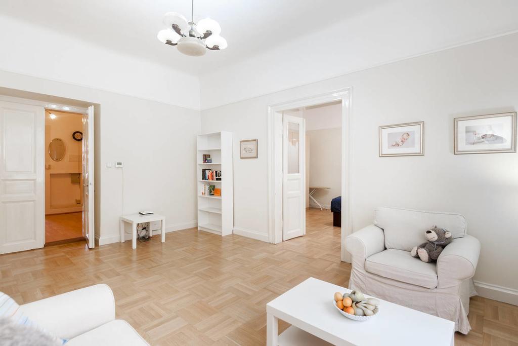 Historic Centre-Spacious Apartment Prága Kültér fotó