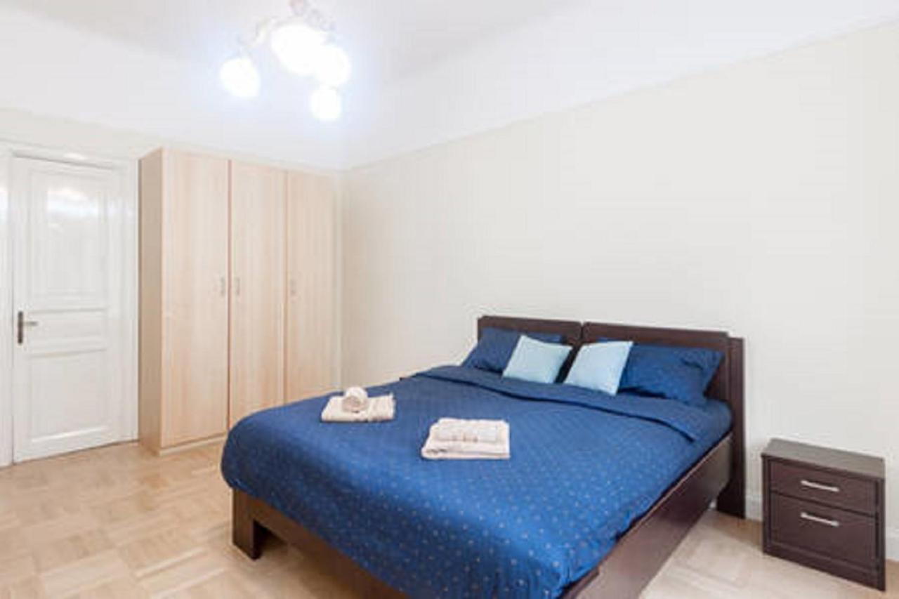Historic Centre-Spacious Apartment Prága Kültér fotó